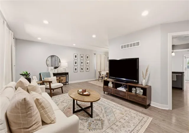 Photo 4 of Single family home for sale at 9611 E 80th Terrace, Raytown, MO 64138 | MLS# 2640938 | Listing updated on 2026-09-14