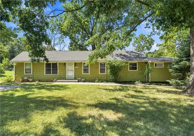 Photo 1 of Single family home for sale at 3108 S 47th Street, Kansas City, KS 66106 | MLS# 2640964 | Listing updated on 2026-09-09