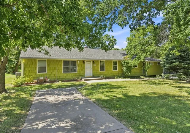 Photo 2 of Single family home for sale at 3108 S 47th Street, Kansas City, KS 66106 | MLS# 2640964 | Listing updated on 2026-09-09
