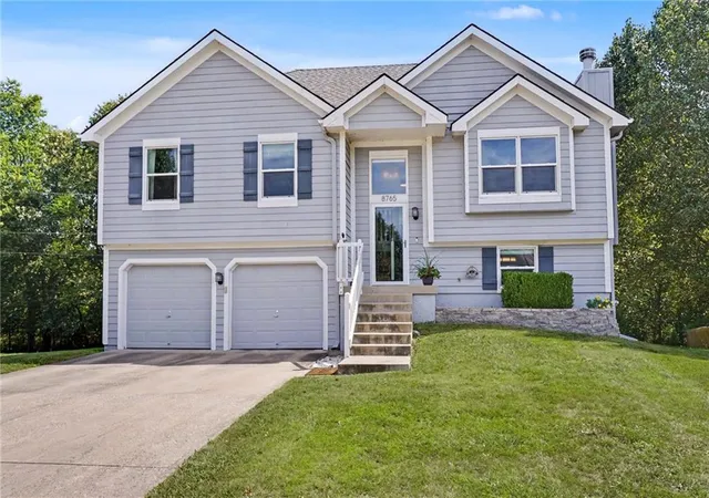 Photo 1 of Single family home for sale at 8765 Thompson Dr, De Soto, KS 66018 | MLS# 2640983 | Listing updated on 2026-09-17