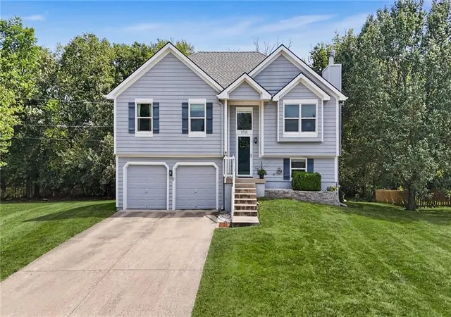 Photo 2 of Single family home for sale at 8765 Thompson Dr, De Soto, KS 66018 | MLS# 2640983 | Listing updated on 2026-09-17