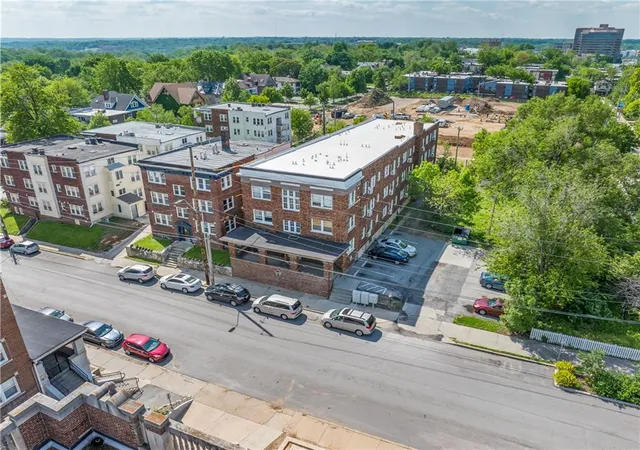 Multi family home for sale at 109 E 40th Street, Kansas City, MO 64111 | MLS# 2641000