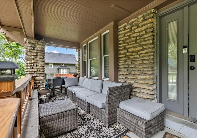 Photo 3 of Single family home for sale at 4024 Montgall Ave, Kansas City, MO 64130 | MLS# 2641008 | Listing updated on 2026-10-20