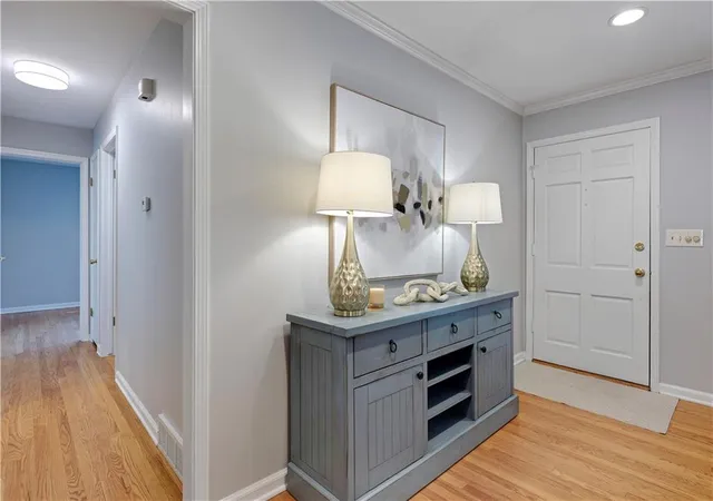 Photo 3 of Sale Pending at 7601 Chadwick St, Prairie Village, KS 66208 | MLS# 2641014 | Listing updated on 2026-09-20