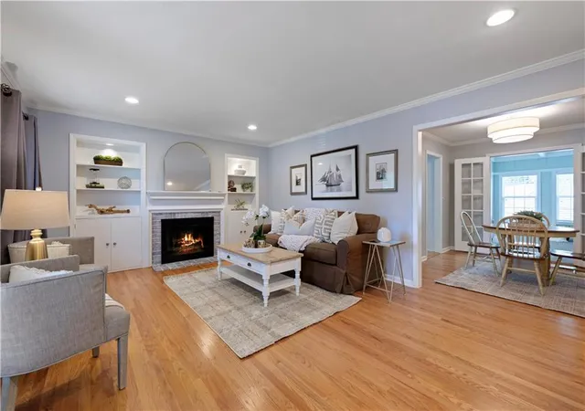 Photo 4 of Sale Pending at 7601 Chadwick St, Prairie Village, KS 66208 | MLS# 2641014 | Listing updated on 2026-09-20