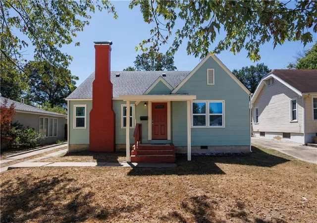Photo 1 of Single family home for sale at 1213 W 3rd Street, Coffeyville, KS 67337 | MLS# 2641017 | Listing updated on 2026-09-09