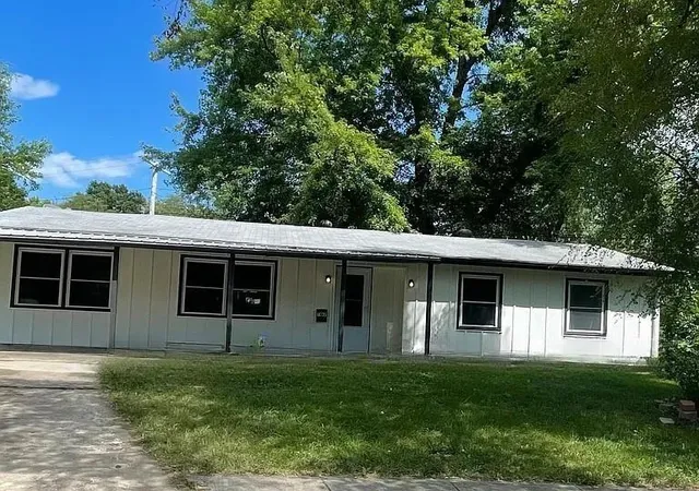 Photo 3 of Multi family home for sale at 508 Tumbleweed Pl, Belton, MO 64012 | MLS# 2641023 | Listing updated on 2026-09-17