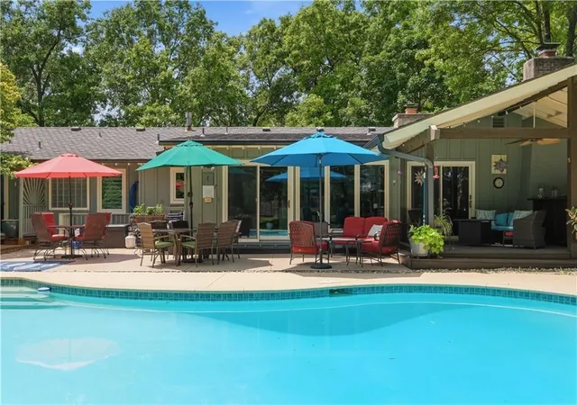 Photo 1 of Sale Pending at 5204 W 83rd Terrace, Prairie Village, KS 66207 | MLS# 2641026 | Listing updated on 2026-09-19