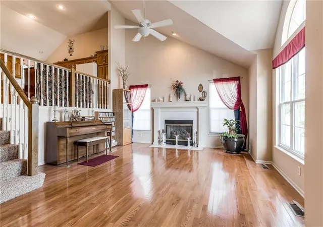 Photo 3 of Single family home for sale at 519 E 123rd Terrace, Kansas City, MO 64145 | MLS# 2641027 | Listing updated on 2026-10-01