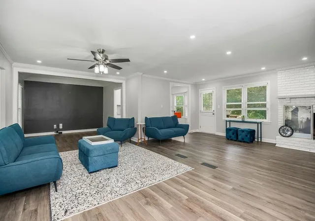 Photo 4 of Single family home for sale at 42 E 106 Street, Kansas City, MO 64114 | MLS# 2641054 | Listing updated on 2026-10-05