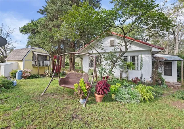 Photo 3 of Sale Pending at 1137 Kentucky Rd, Princeton, KS 66078 | MLS# 2641059 | Listing updated on 2026-10-05