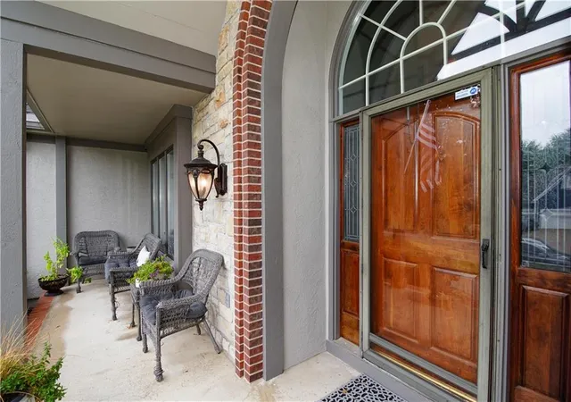 Photo 2 of Single family home for sale at 4304 Ne Walnut Ridge, Lees Summit, MO 64064 | MLS# 2641063 | Listing updated on 2026-09-17