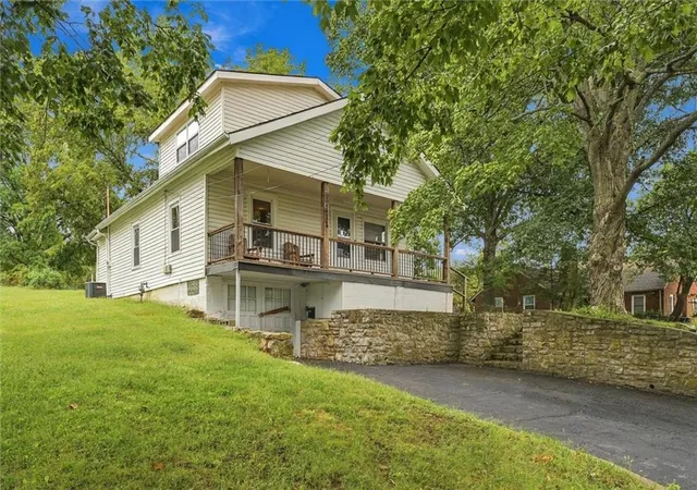 Photo 1 of Single family home for sale at 11411 E Norledge St, Sugar Creek, MO 64054 | MLS# 2641079 | Listing updated on 2026-09-29
