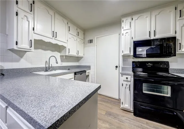 Photo 3 of Single family home for sale at 7506 E 111th Terrace, Kansas City, MO 64134 | MLS# 2641088 | Listing updated on 2026-09-17