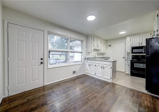 Photo 4 of Single family home for sale at 7506 E 111th Terrace, Kansas City, MO 64134 | MLS# 2641088 | Listing updated on 2026-09-17