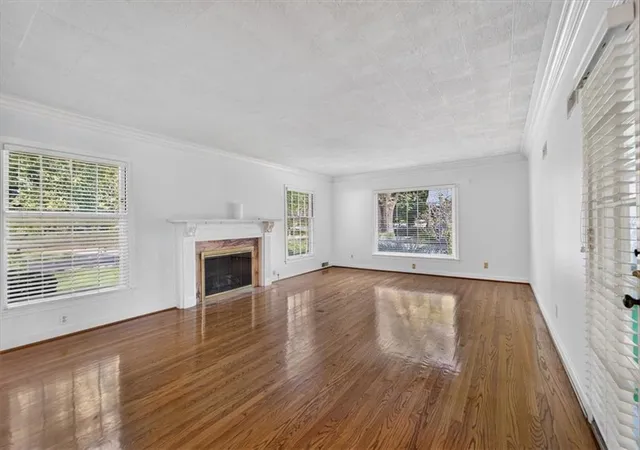 Photo 3 of Single family home for sale at 1029 W 66th Street, Kansas City, MO 64113 | MLS# 2641102 | Listing updated on 2026-10-09