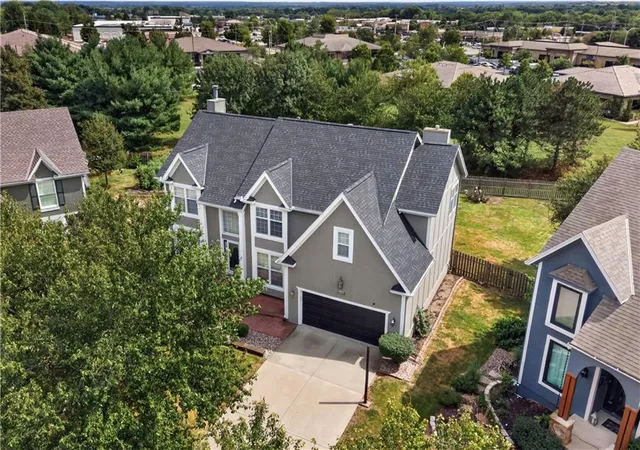 Photo 4 of Single family home for sale at 14921 Benson St, Overland Park, KS 66221 | MLS# 2641126 | Listing updated on 2026-09-12