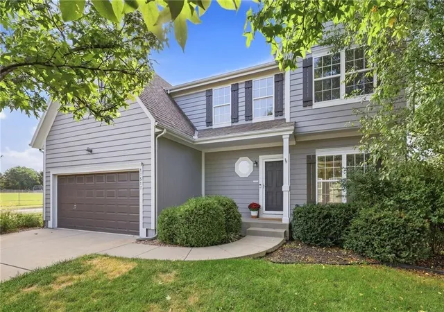 Photo 2 of Single family home for sale at 17517 W 160th Terrace, Olathe, KS 66062 | MLS# 2641128 | Listing updated on 2026-09-17