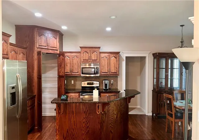 Photo 4 of Sale Pending at 9629 N Adrian Ave, Kansas City, MO 64154 | MLS# 2641138 | Listing updated on 2026-09-14