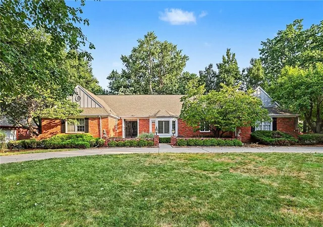 Photo 1 of Single family home for sale at 3518 W 100th Terrace, Leawood, KS 66206 | MLS# 2641141 | Listing updated on 2026-10-06