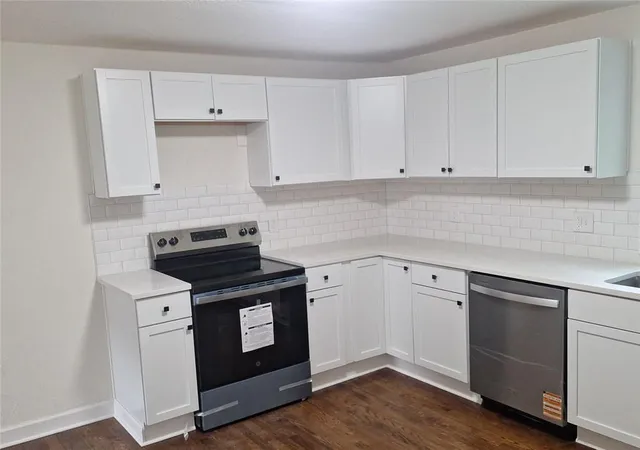 Photo 4 of Single family home for sale at 7135 Main St, Kansas City, MO 64114 | MLS# 2641142 | Listing updated on 2026-10-28