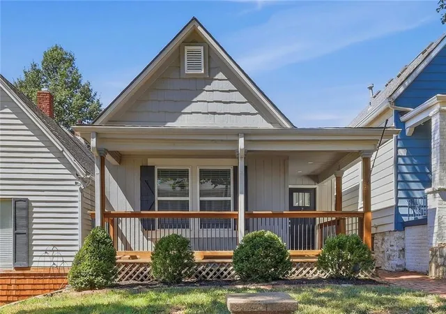 Single family home for sale at 430 N Thompson St, Kansas City, KS 66101 | MLS# 2641143