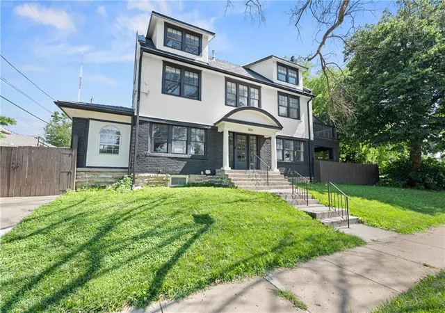 Photo 37 of Single family home for sale at 804 W 33rd Street, Kansas City, MO 64111 | MLS# 2641154 | Listing updated on 2026-09-13