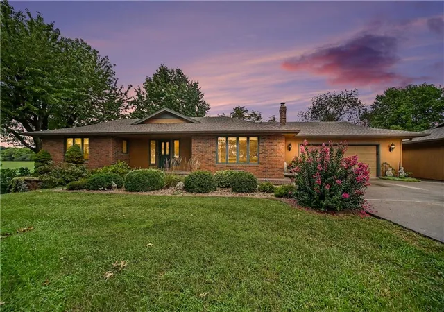 Photo 1 of Sale Pending at 13371 County Rd 334, Savannah, MO 64485 | MLS# 2641161 | Listing updated on 2026-09-23