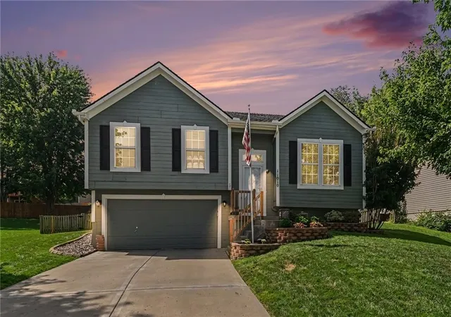 Photo 1 of Single family home for sale at 11010 N Booth Ave, Kansas City, MO 64157 | MLS# 2641168 | Listing updated on 2026-09-28