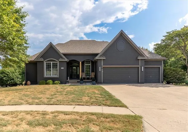 Photo 1 of Sale Pending at 509 Peach Tree Cir, Gardner, KS 66030 | MLS# 2641175 | Listing updated on 2026-10-01