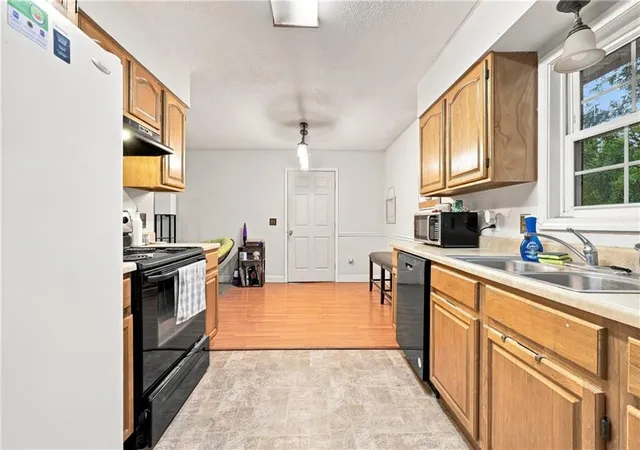 Photo 4 of Sale Pending at 105 W 8th Street, Knob Noster, MO 65336 | MLS# 2641181 | Listing updated on 2026-09-23