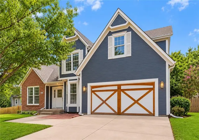 Photo 2 of Single family home for sale at 22304 W 52nd Street, Shawnee, KS 66226 | MLS# 2641184 | Listing updated on 2026-10-07