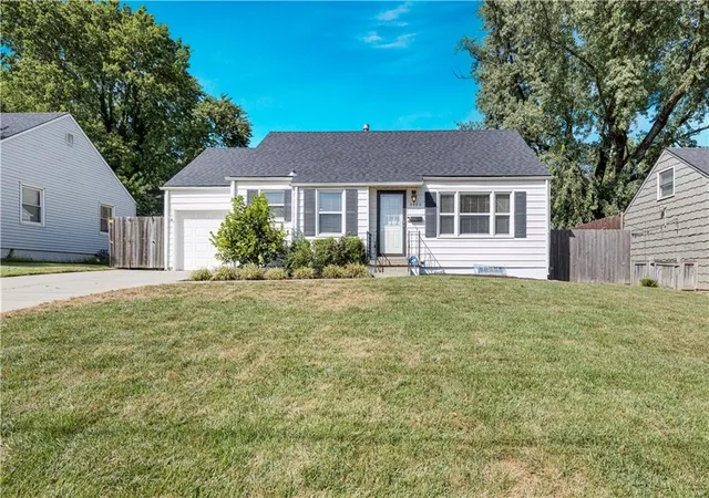 Photo 1 of Sale Pending at 5400 W 51st Street, Roeland Park, KS 66205 | MLS# 2641185 | Listing updated on 2026-09-21