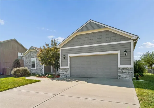 Photo 2 of Single family home for sale at 1411 N 3rd Street E, Louisburg, KS 66053 | MLS# 2641193 | Listing updated on 2026-09-19