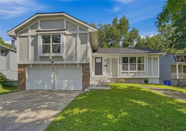 Photo 1 of Sale Pending at 14017 Winchester Ct, Grandview, MO 64030 | MLS# 2641196 | Listing updated on 2026-09-21