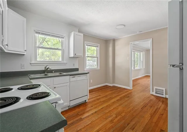 Photo 3 of Single family home for sale at 5314 Linden St, Roeland Park, KS 66205 | MLS# 2641201 | Listing updated on 2026-10-06