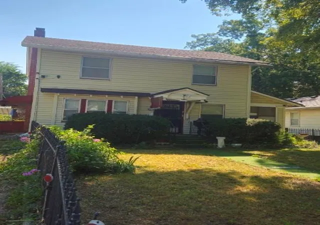 Photo 1 of Sale Pending at 5821 S Tracy Ave #5821, Kansas City, MO 64110 | MLS# 2641213 | Listing updated on 2026-09-16
