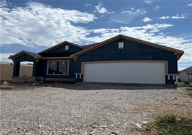 Photo 3 of Single family home for sale at 15335 W 161 Street, Olathe, KS 66062 | MLS# 2641221 | Listing updated on 2026-09-28