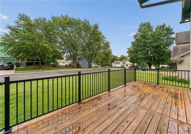 Photo 4 of Single family home for sale at 309 NE Brookwood Dr, Blue Springs, MO 64014 | MLS# 2641234 | Listing updated on 2026-10-03