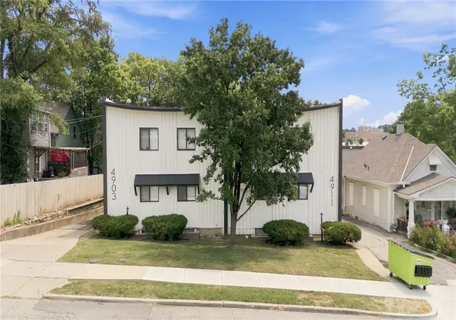 Photo 1 of Multi family home for sale at 4903 Walnut St, Kansas City, MO 64112 | MLS# 2641274 | Listing updated on 2026-09-22