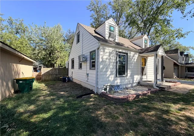 Photo 3 of Single family home for sale at 2619 N 46th Terrace, Kansas City, KS 66104 | MLS# 2641282 | Listing updated on 2026-09-23