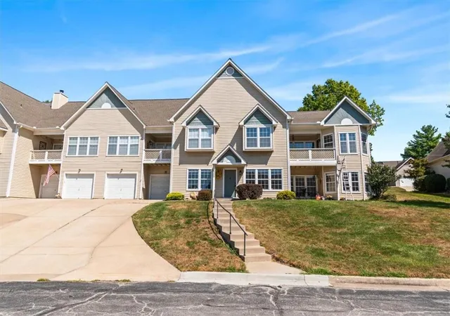 Photo 1 of Condo for sale at 4305 S Bryant Ct, Independence, MO 64055 | MLS# 2641288 | Listing updated on 2026-09-17