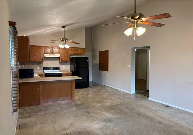 Photo 4 of Single family home for sale at 1224 Kingman St, Leavenworth, KS 66048 | MLS# 2641291 | Listing updated on 2026-10-19