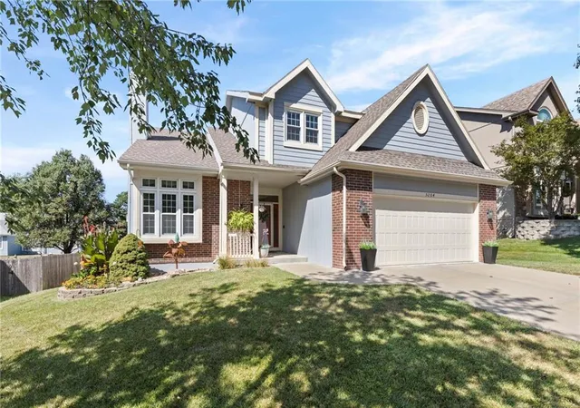 Photo 3 of Single family home for sale at 5204 N Pennsylvania St, Kansas City, MO 64118 | MLS# 2641303 | Listing updated on 2026-09-19