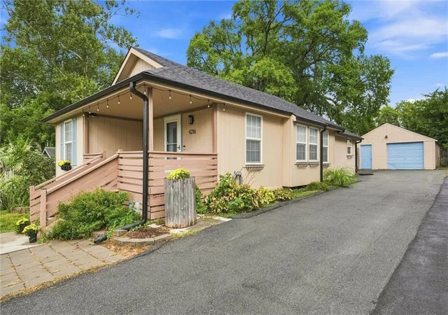 Photo 2 of Single family home for sale at 4216 Ne 44th Street, Kansas City, MO 64117 | MLS# 2641305 | Listing updated on 2026-09-24