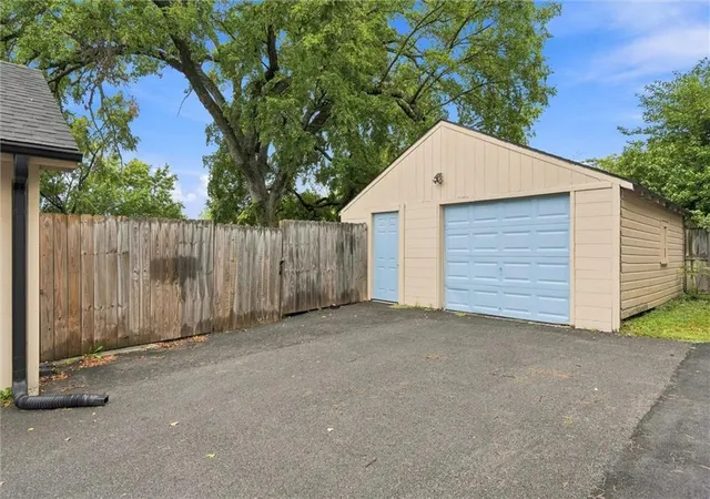 Photo 38 of Single family home for sale at 4216 NE 44th Street, Kansas City, MO 64117 | MLS# 2641305 | Listing updated on 2026-10-14