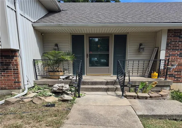 Photo 4 of Single family home for sale at 18500 E 27th Street S, Independence, MO 64057 | MLS# 2641310 | Listing updated on 2026-09-19