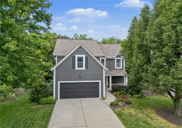 Photo 1 of Single family home for sale at 6352 Lakecrest Dr, Shawnee, KS 66218 | MLS# 2641314 | Listing updated on 2026-10-09