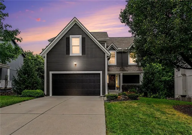 Photo 2 of Single family home for sale at 6352 Lakecrest Dr, Shawnee, KS 66218 | MLS# 2641314 | Listing updated on 2026-10-09
