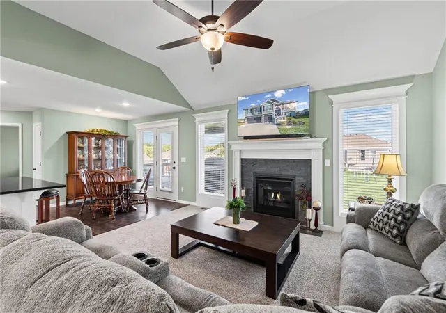 Photo 2 of Single family home for sale at 1704 Willow Ln, Kearney, MO 64060 | MLS# 2641319 | Listing updated on 2026-10-02